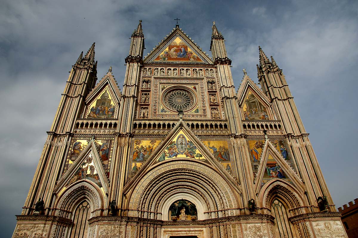 sun on the Duomo...