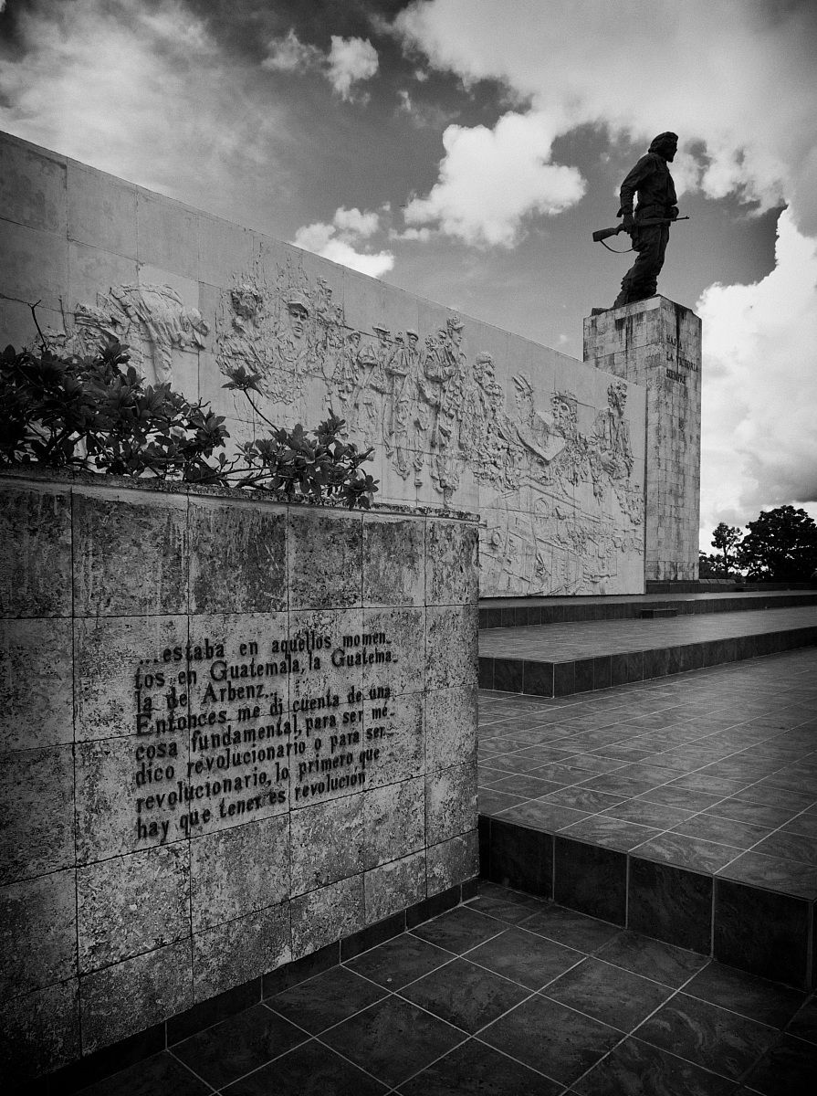 Monument to Che...