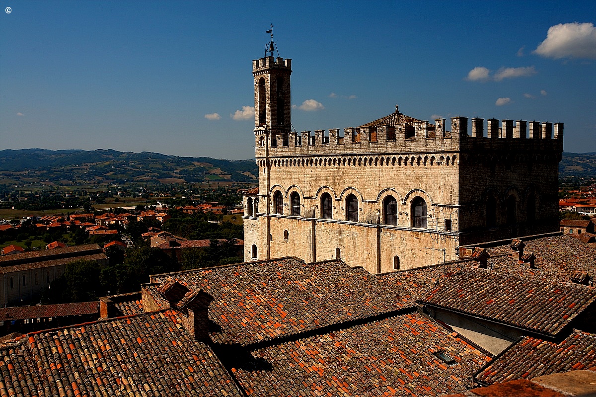 Gubbio - from the rooftops -...