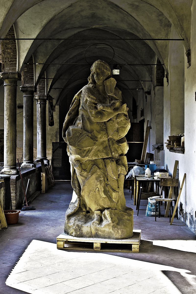 Statue of Our Lady of Santa Maria in Vado - Ferrara...
