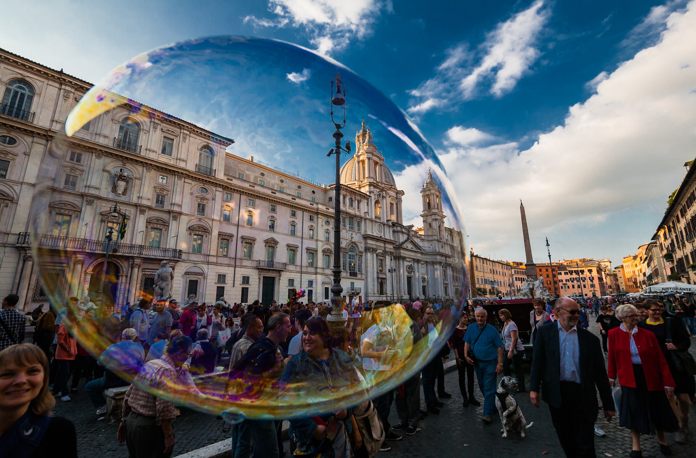 bubbles in Piazza Navona...