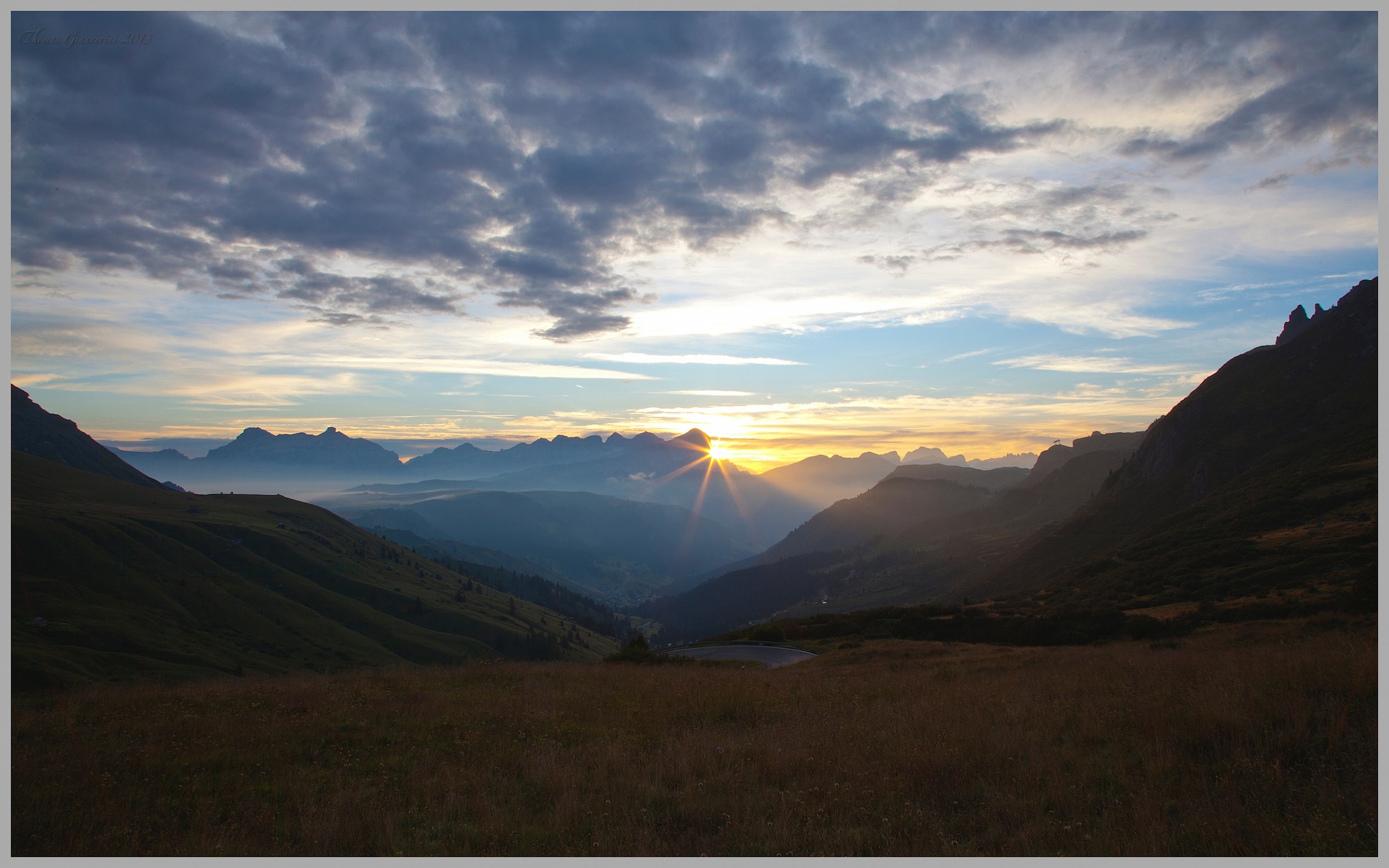 Alba dal Passo Pordoi...