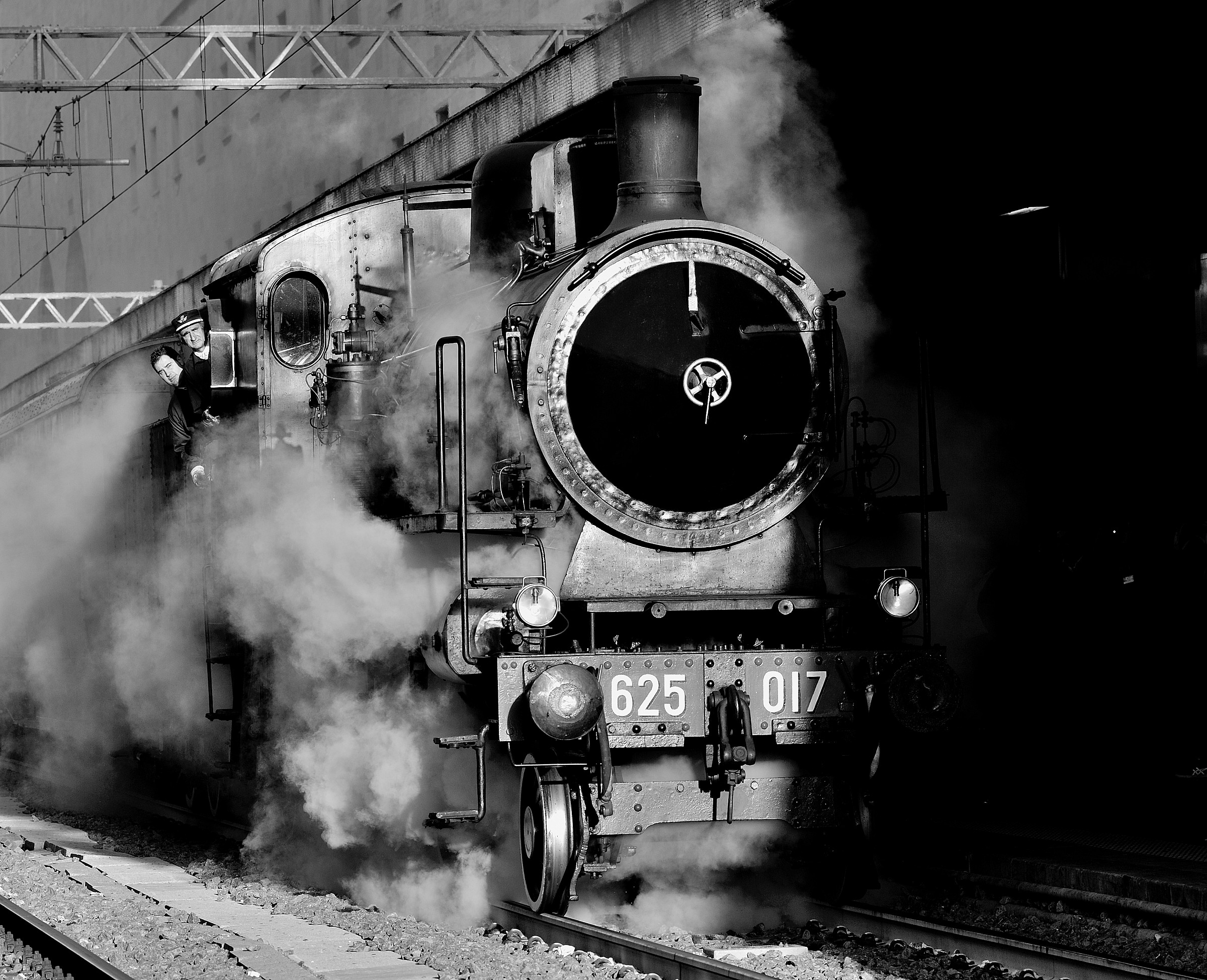 Termini: Historic Steam Train (B / W)...
