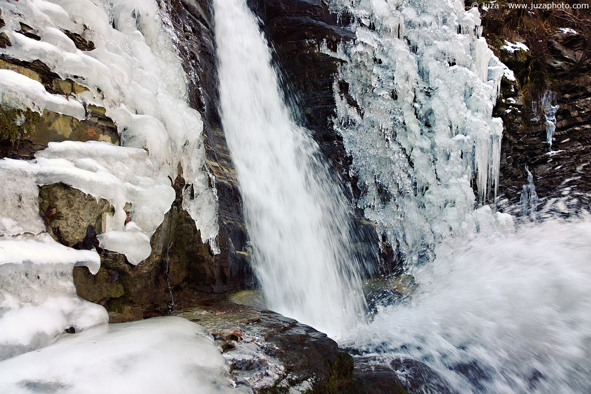 Waterfall and Ice (Nokia 1020)...