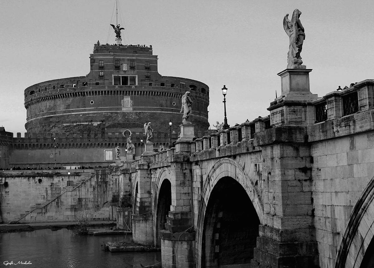 to Castel Sant'Angelo...