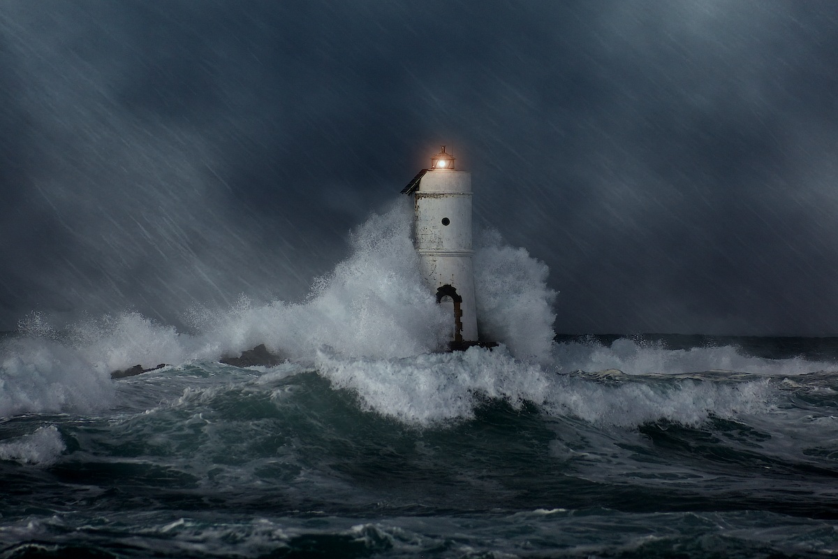 lighthouse Mangiabarche - Christmas storm in 2013...