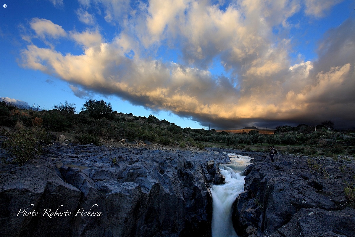 Simeto river, near the bridge of the Saracens 5...