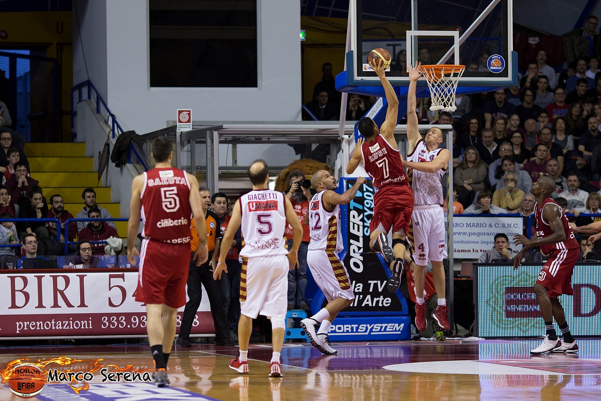 Umana Reyer Venezia VS Cimberio Varese...