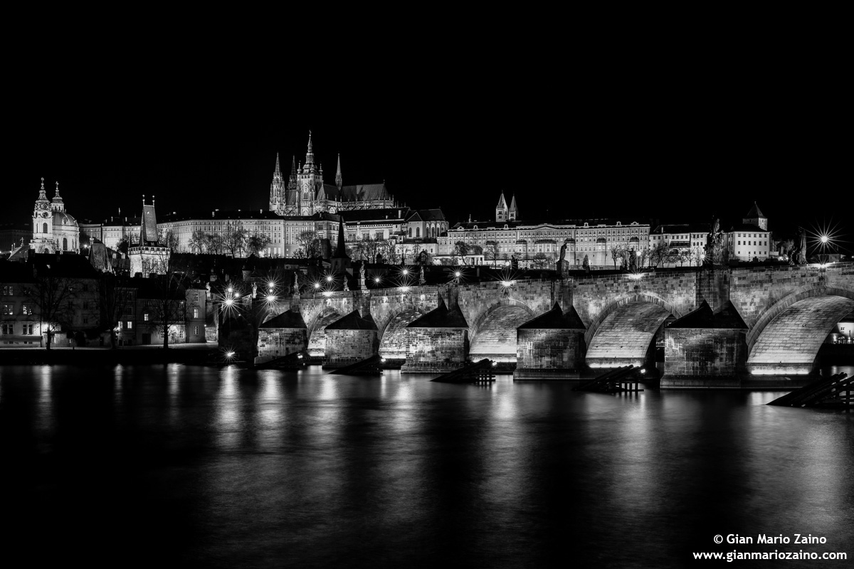 Prague by Night (2013) - 09...