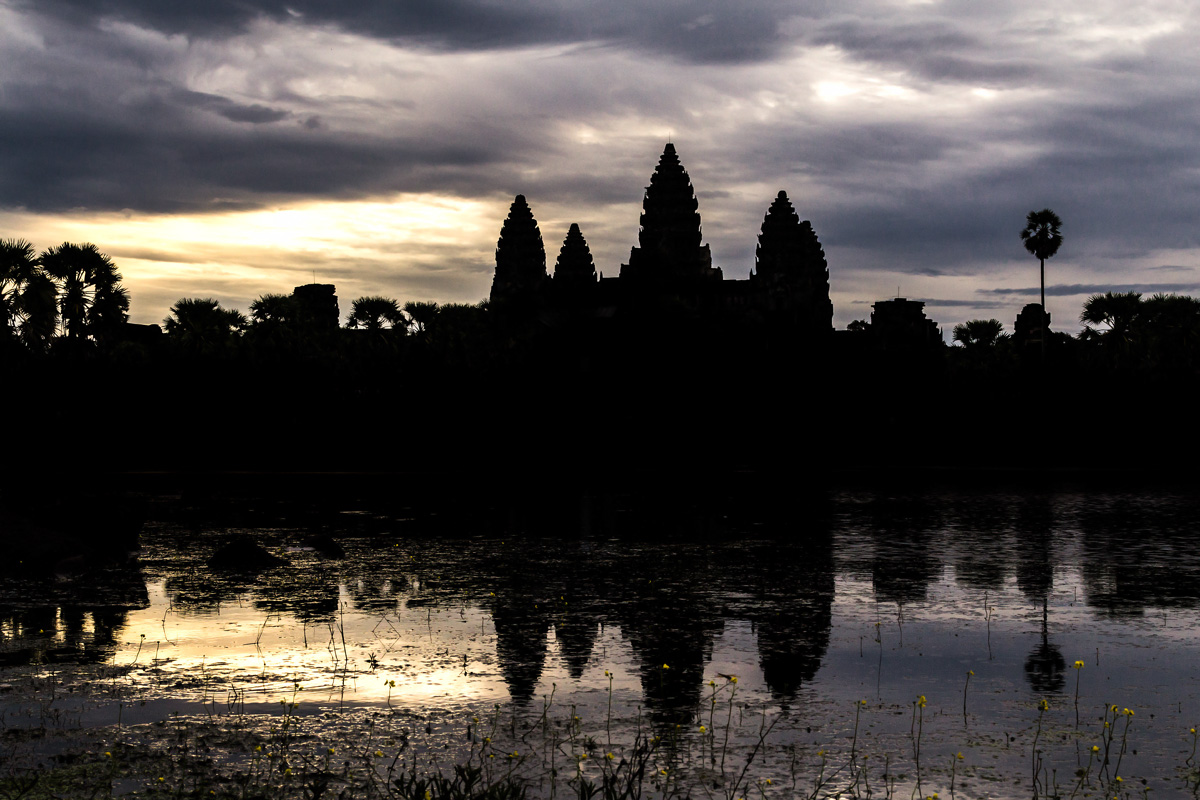 Angor Wat - Night...