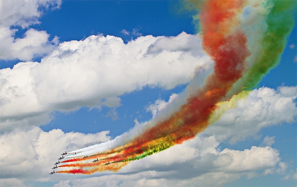Frecce Tricolore at Volkel Airshow...
