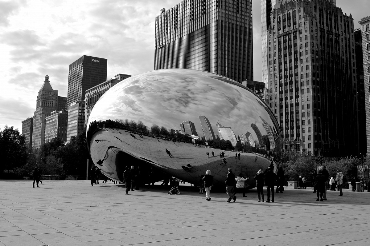 Chicago: "The Cloud Gate"...