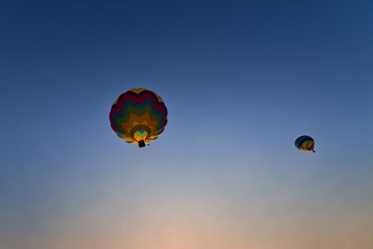 In... boundless flight......