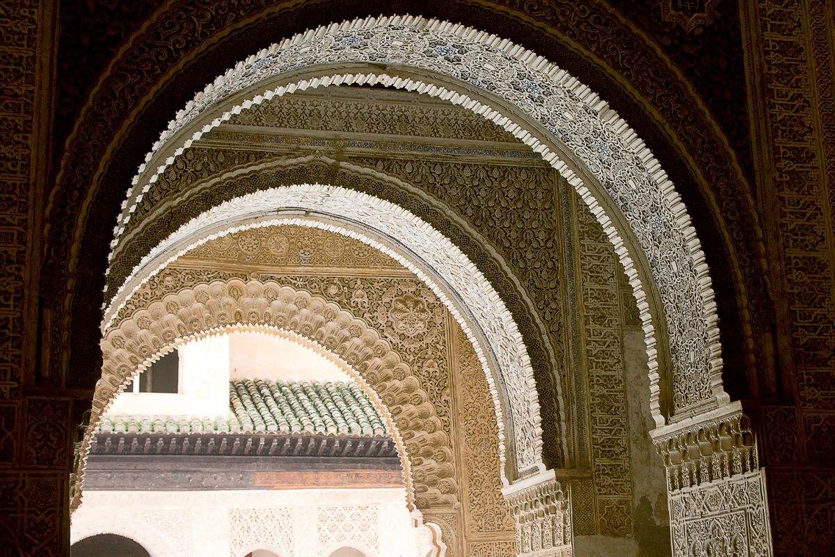 Alhambra, 3 arches...