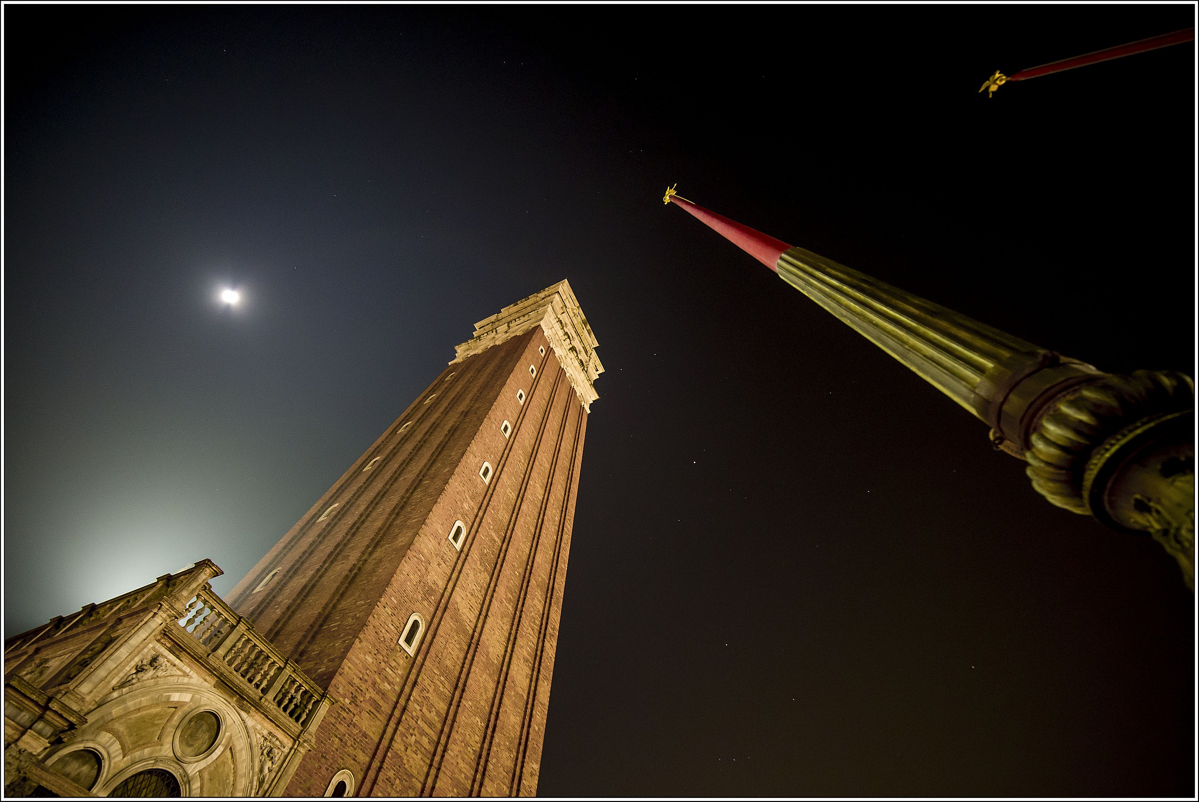 San Marco e la luna...