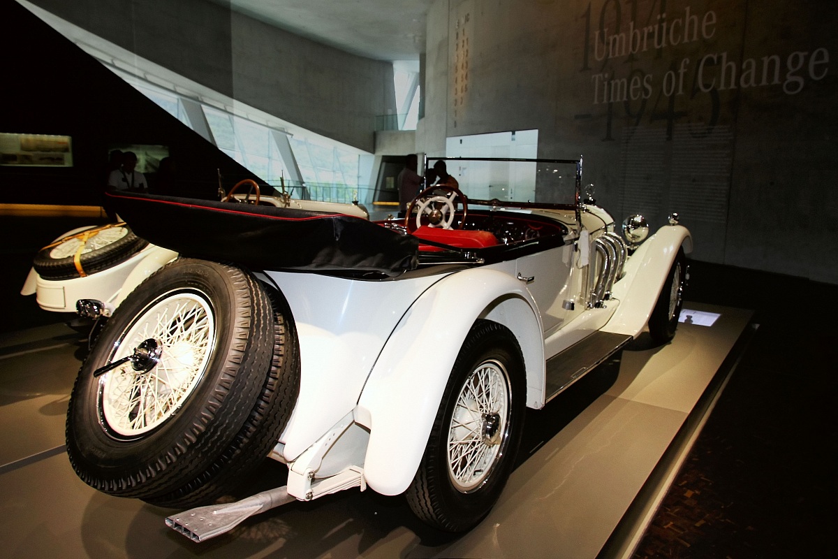 Times of Change ( Mercedes-Benz Museum)...