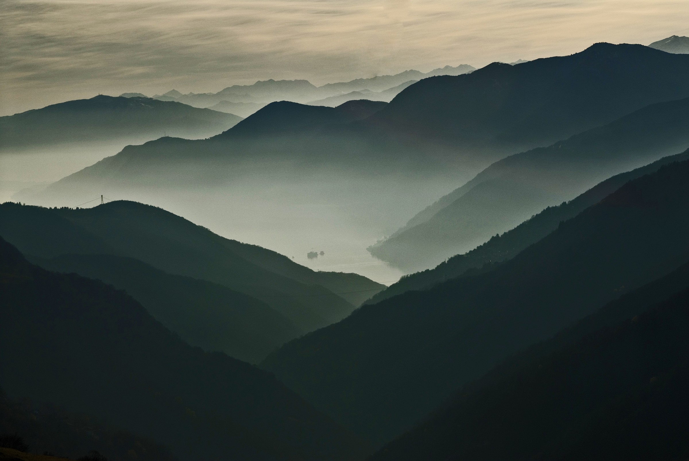 Mists and mountains...