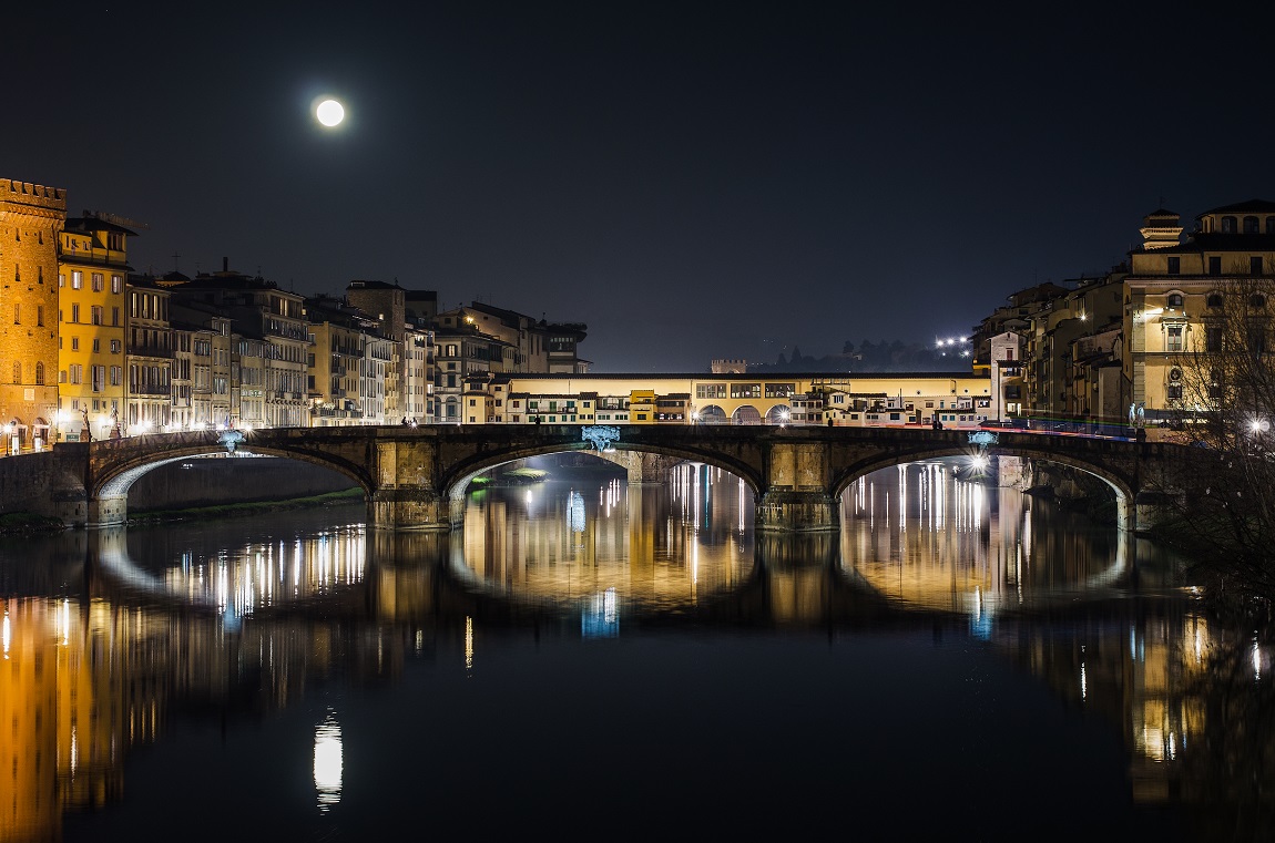 Ponte Santa Trinita - Ponte Vecchio - Florence...