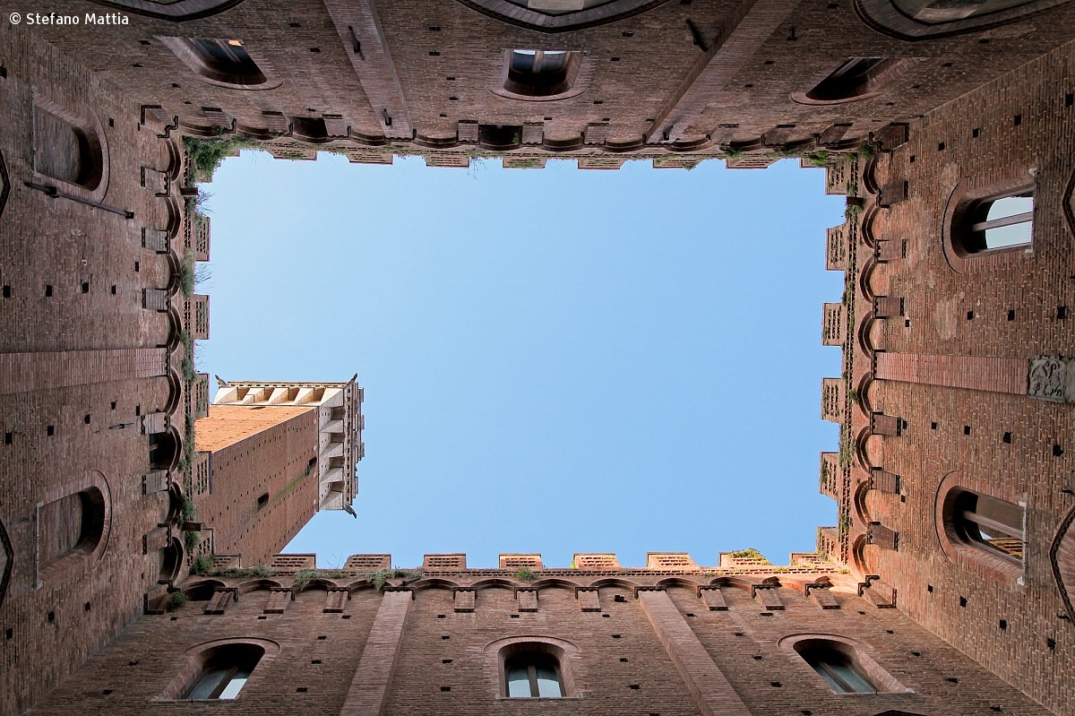 Siena - Palazzo Pubblico and Torre del Mangia...