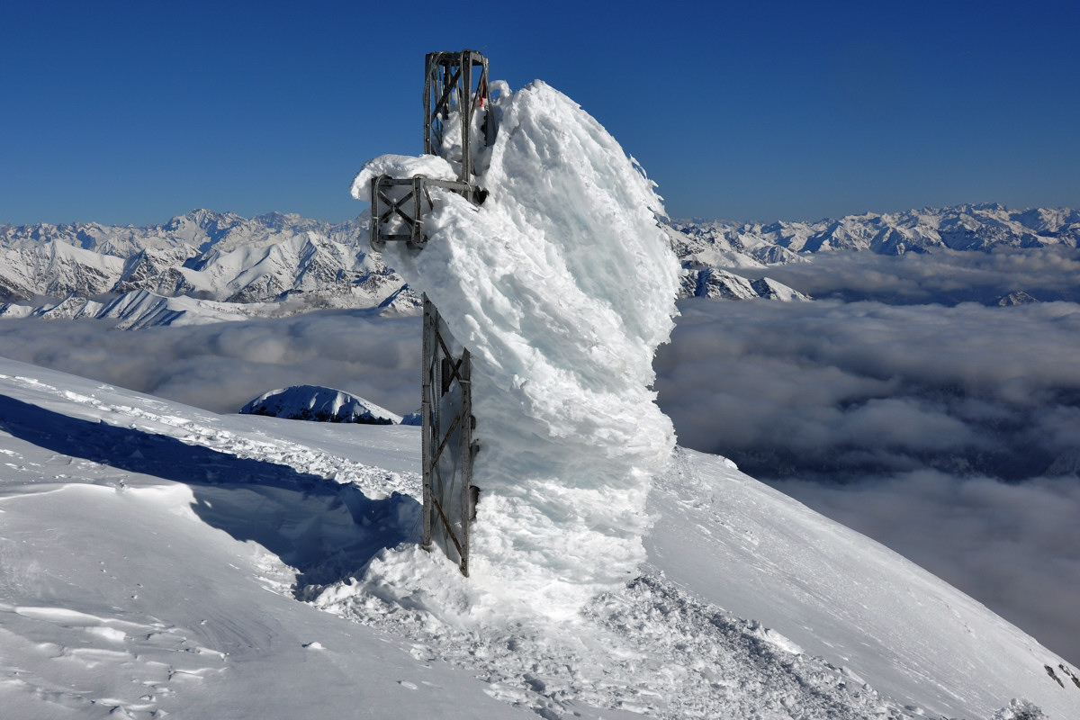 Wind and frost on the northern Grigna...