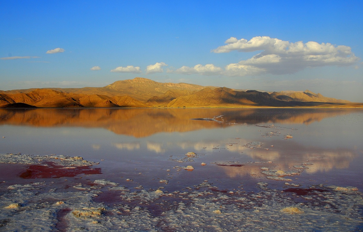 Lago Bakhtegan - Iran...