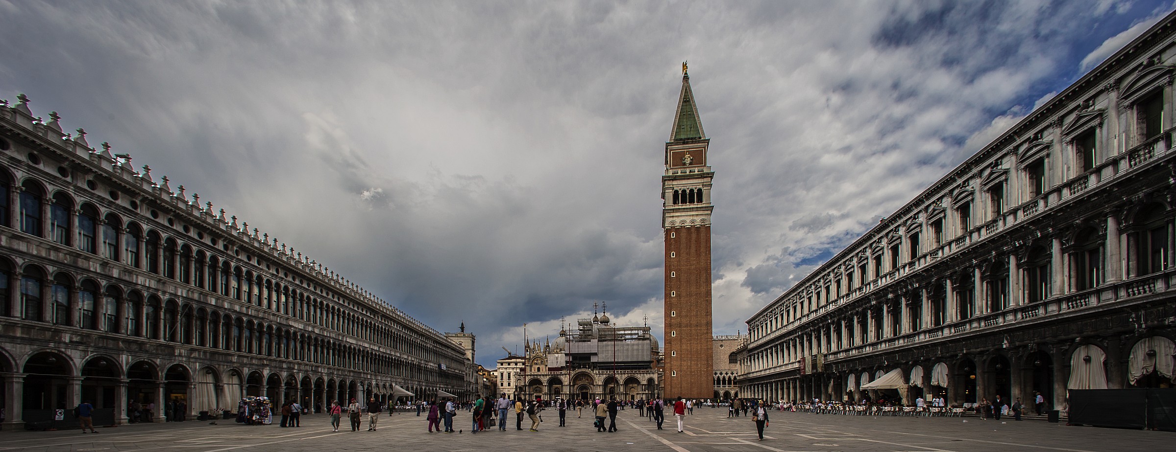 Piazza S. Marco vista come i quadri di Francesco Guardi...