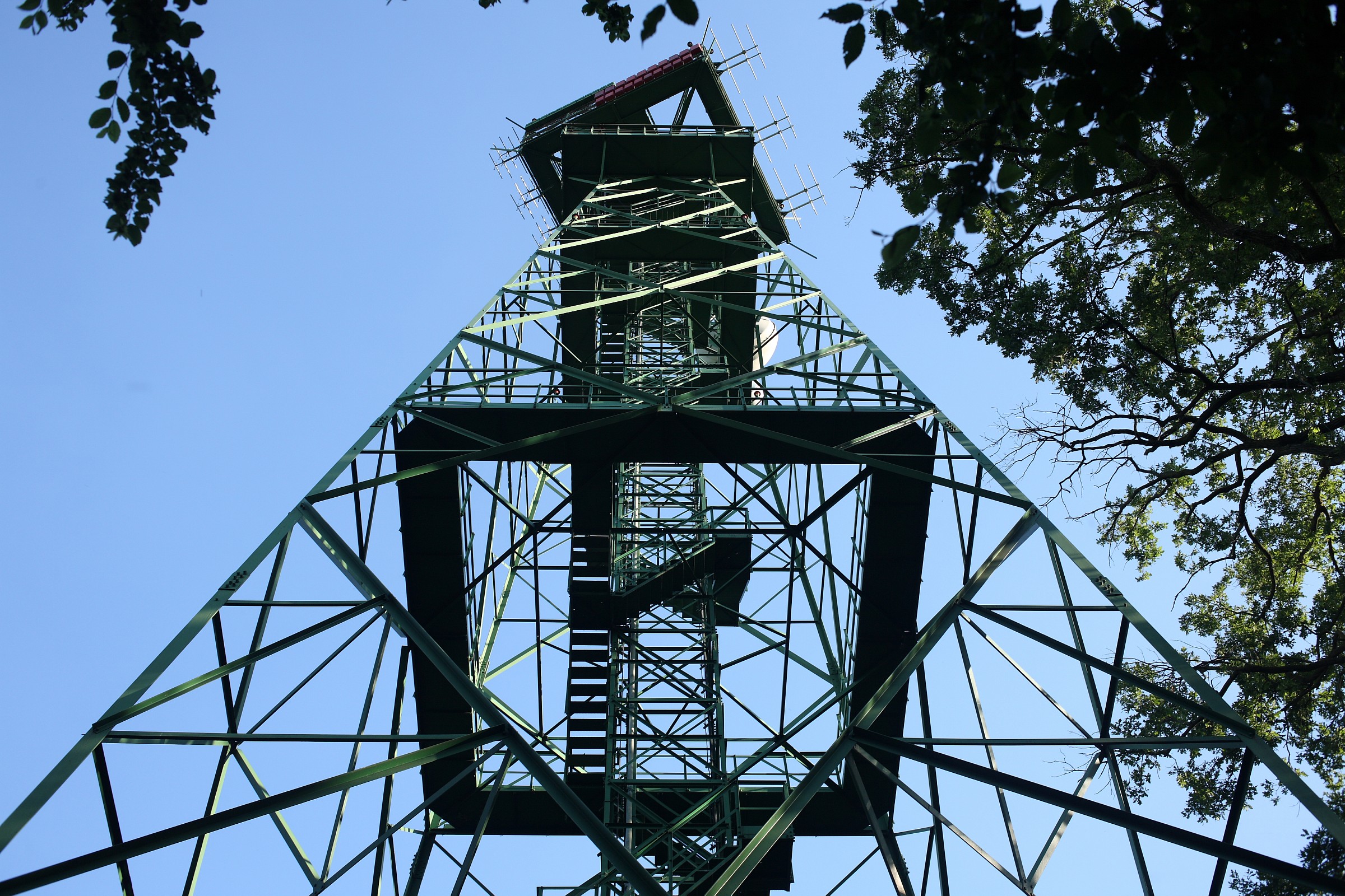 Torre Rai al parco di Monza...