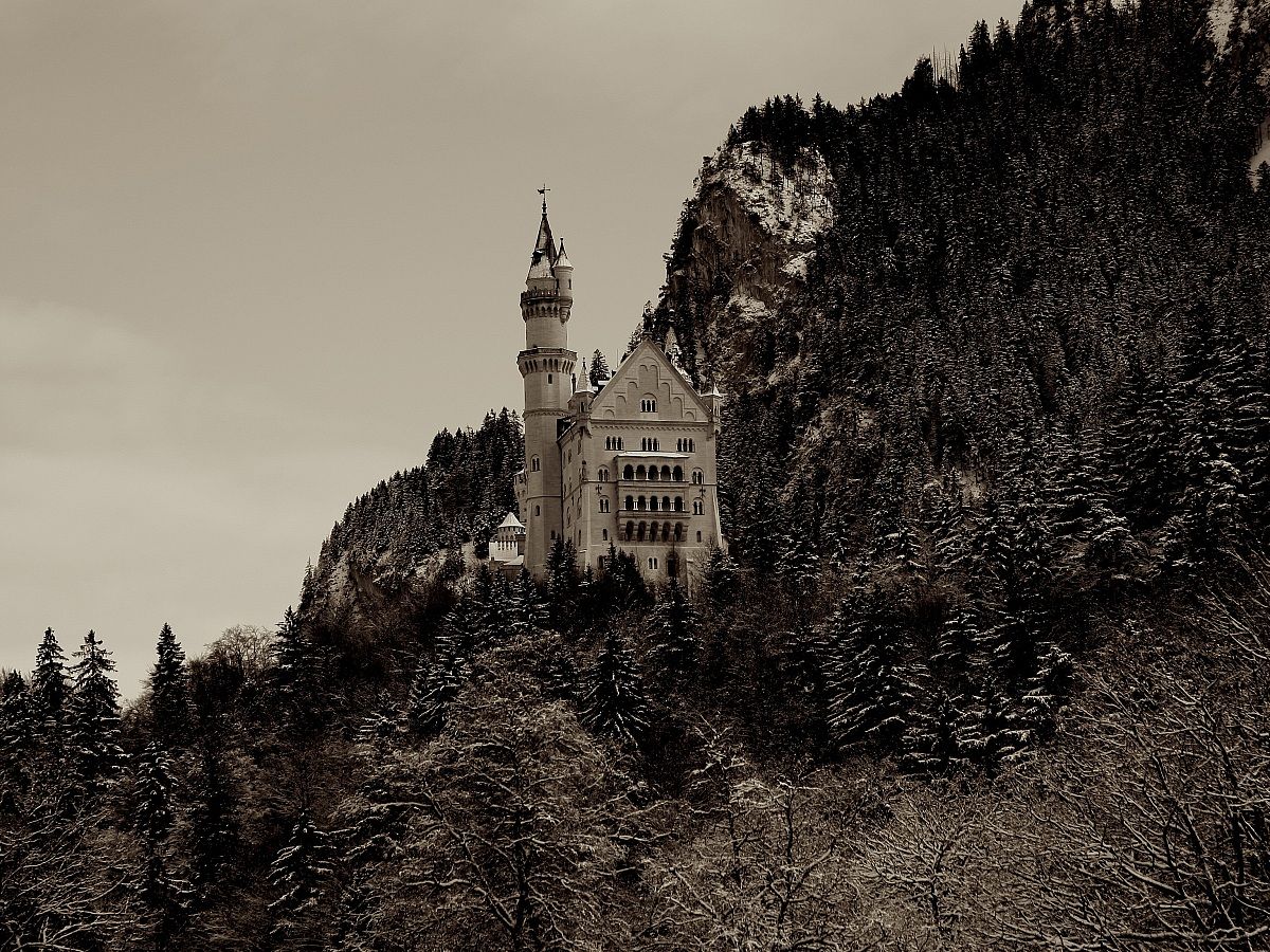 castles of Bavaria - Neuschwanstein...