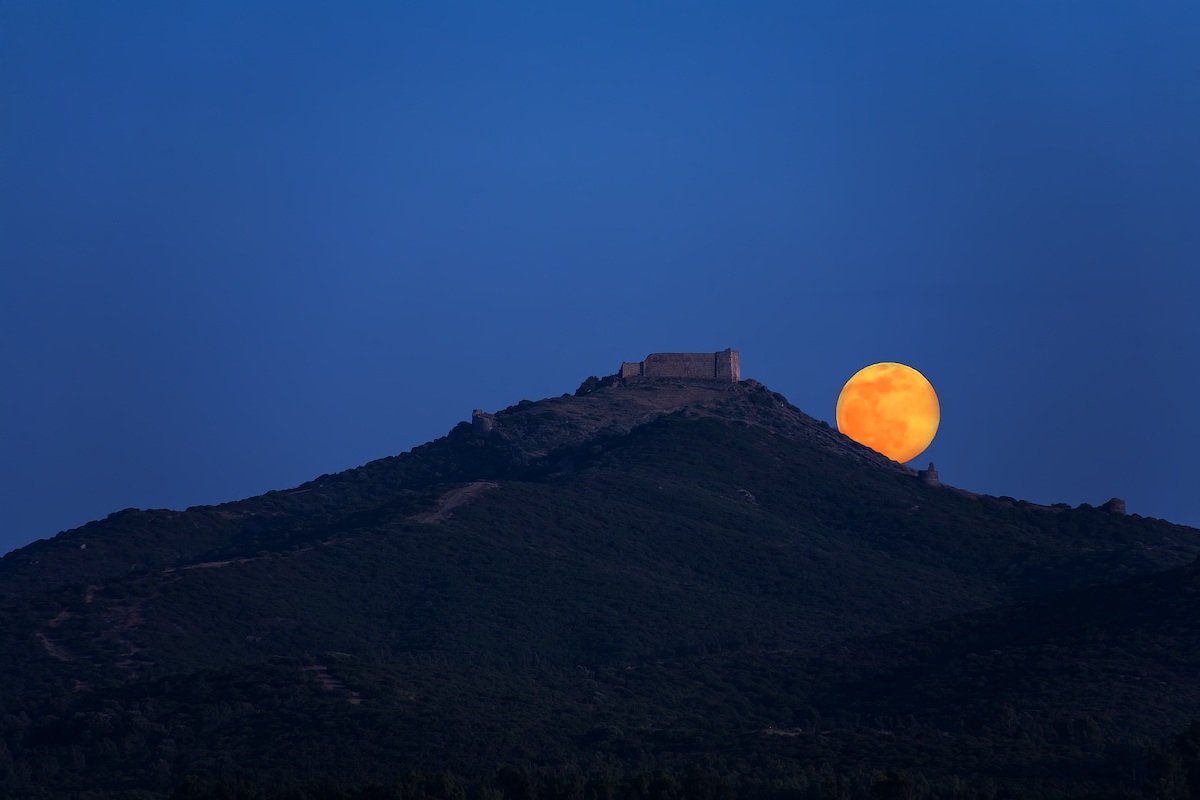 the moon - castle Monreale...