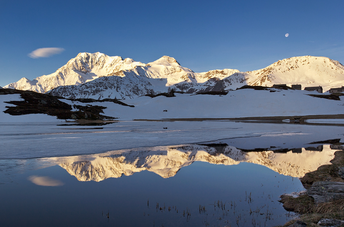 Mirrored morning...