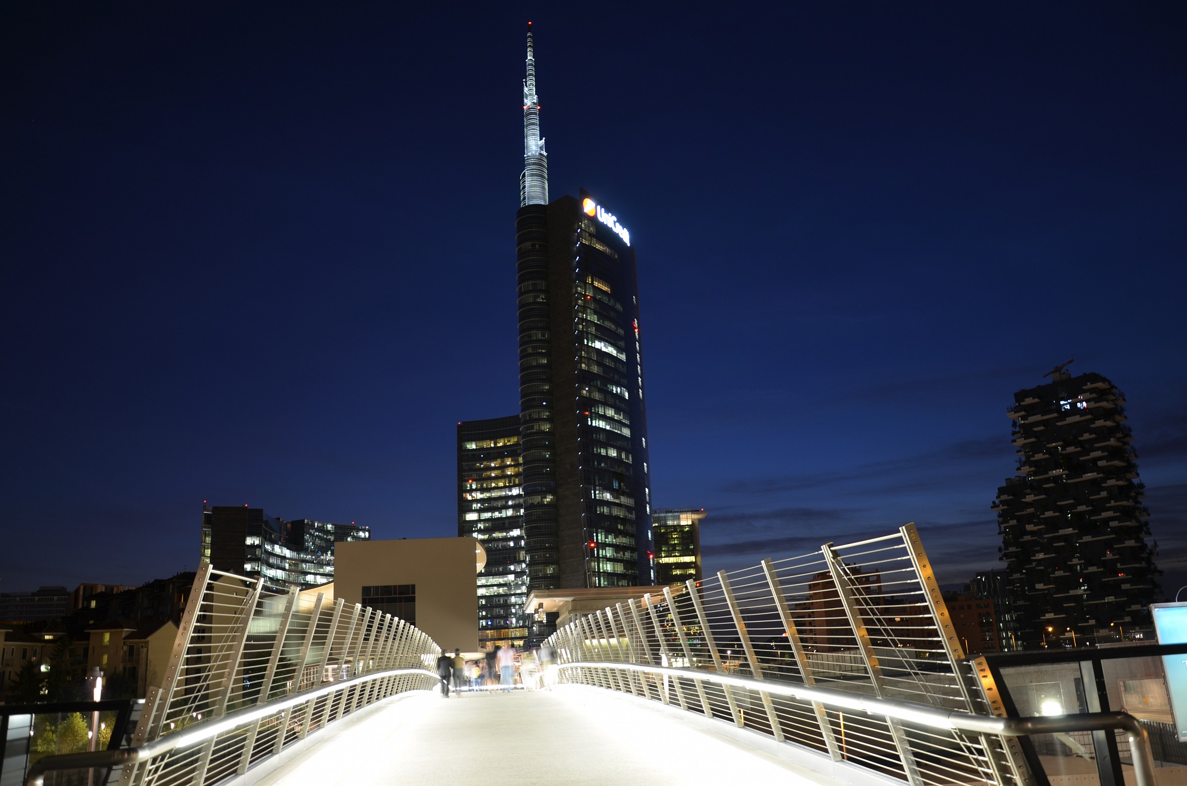 Unicredit Tower by night...