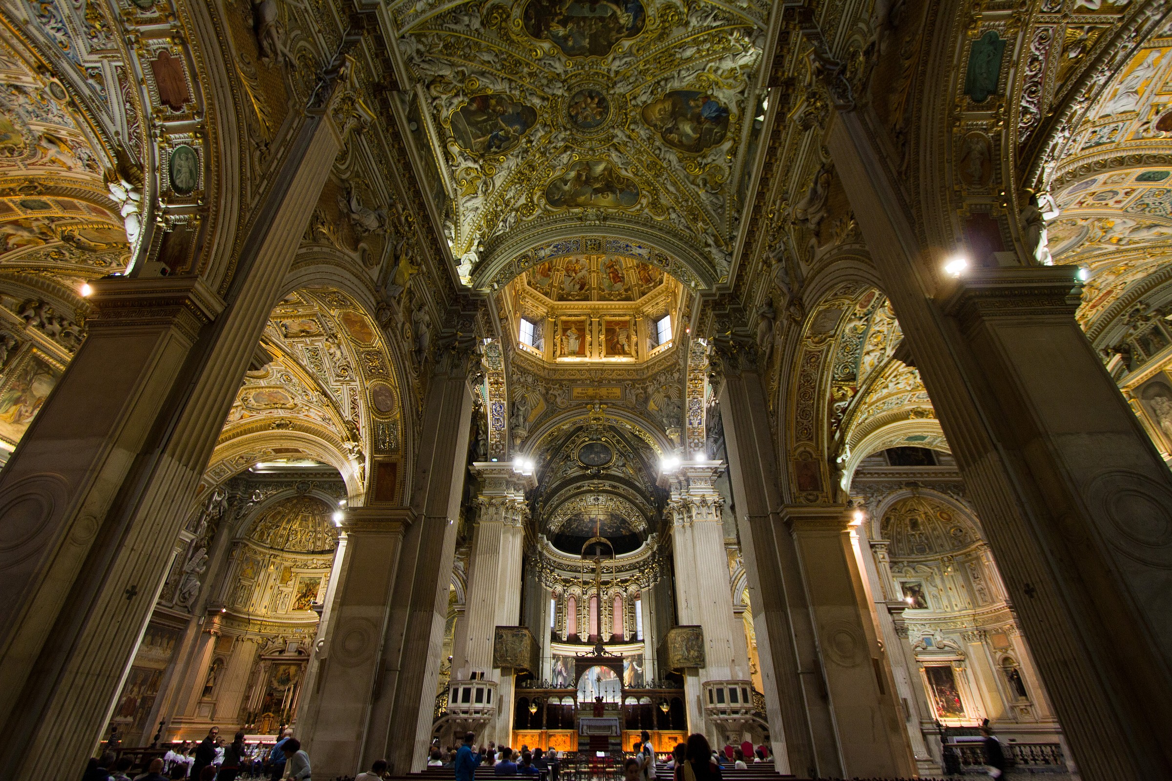 Basilica of Santa Maria Maggiore - Waiting for the concert...
