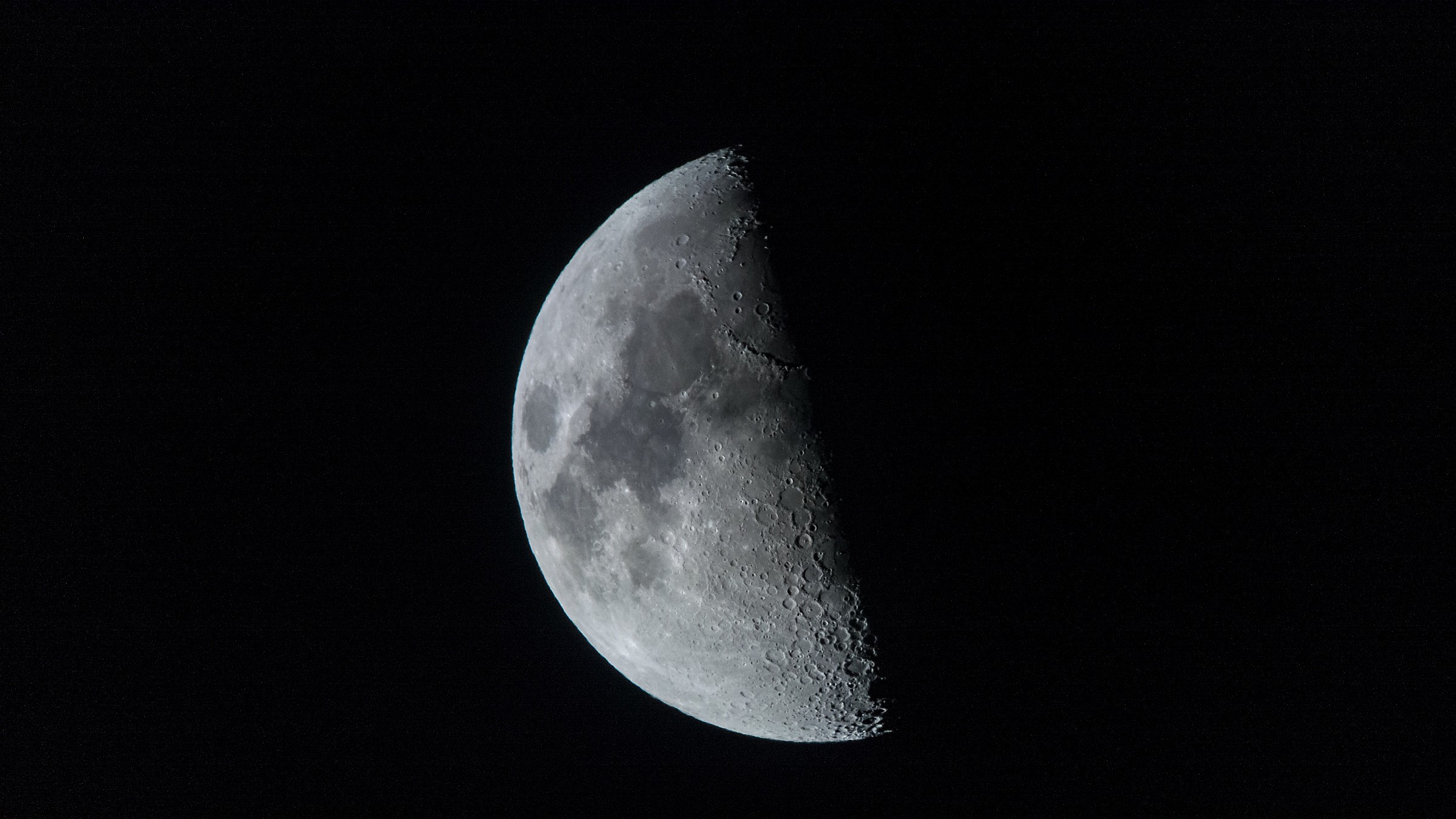 Luna scattata con Lumia 1520...