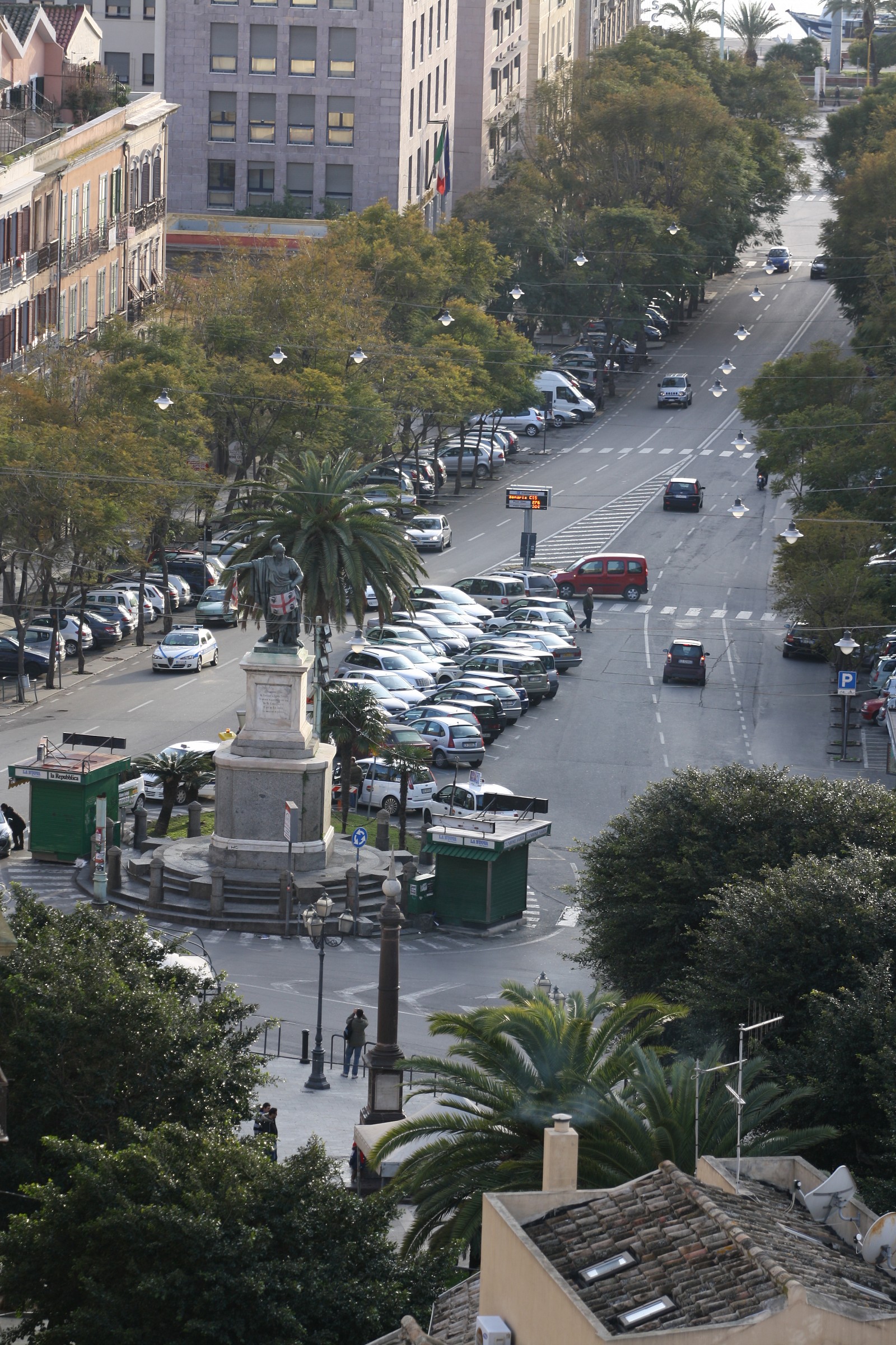 Largo Carlo Felice...