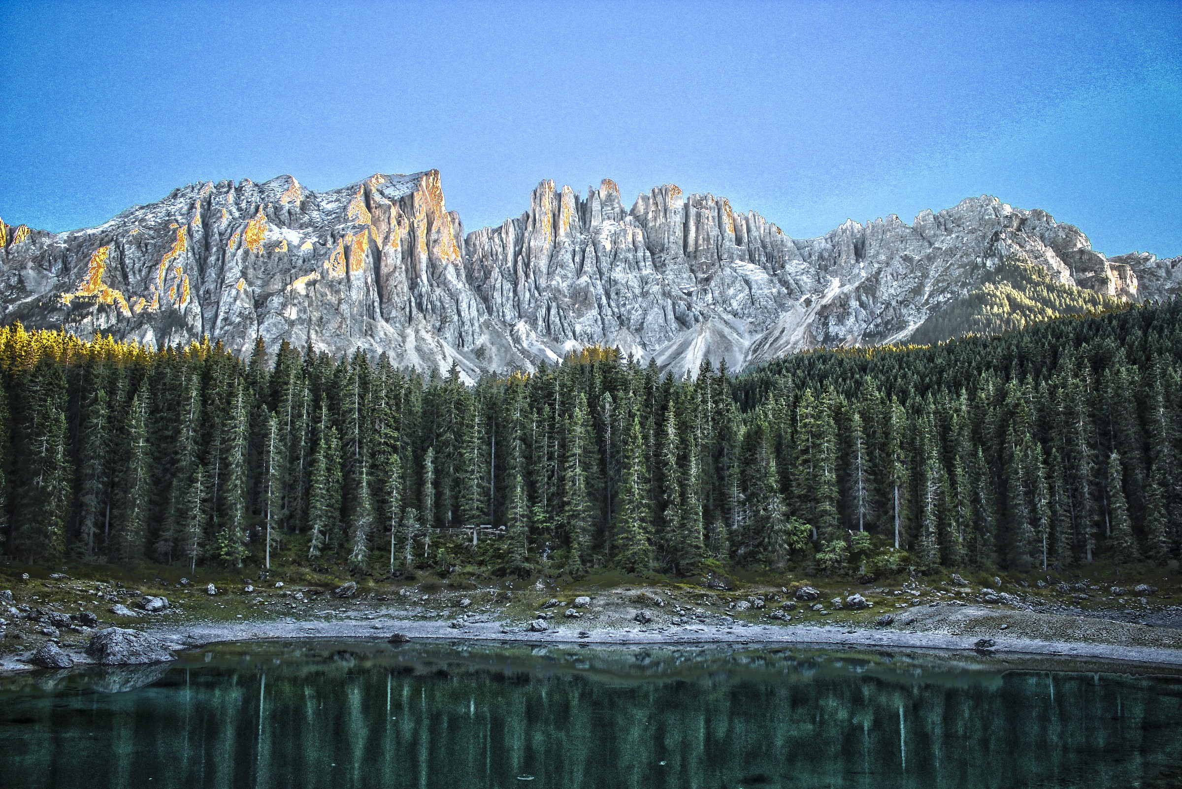 Lago di Carezza - HDR...