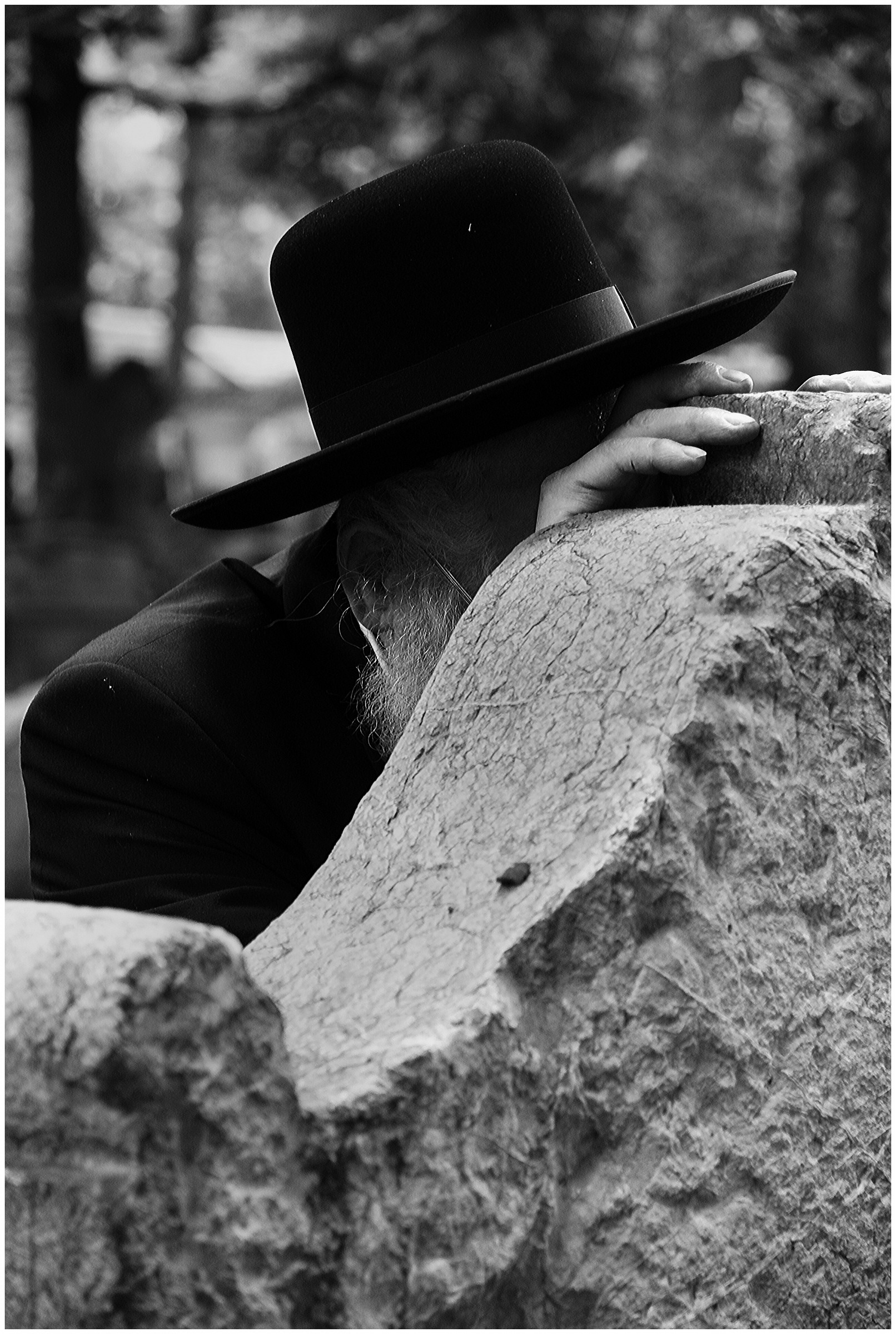 Prague Jewish cemetery 3...