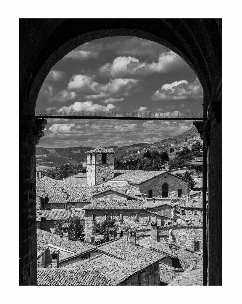 glimpse of Gubbio...