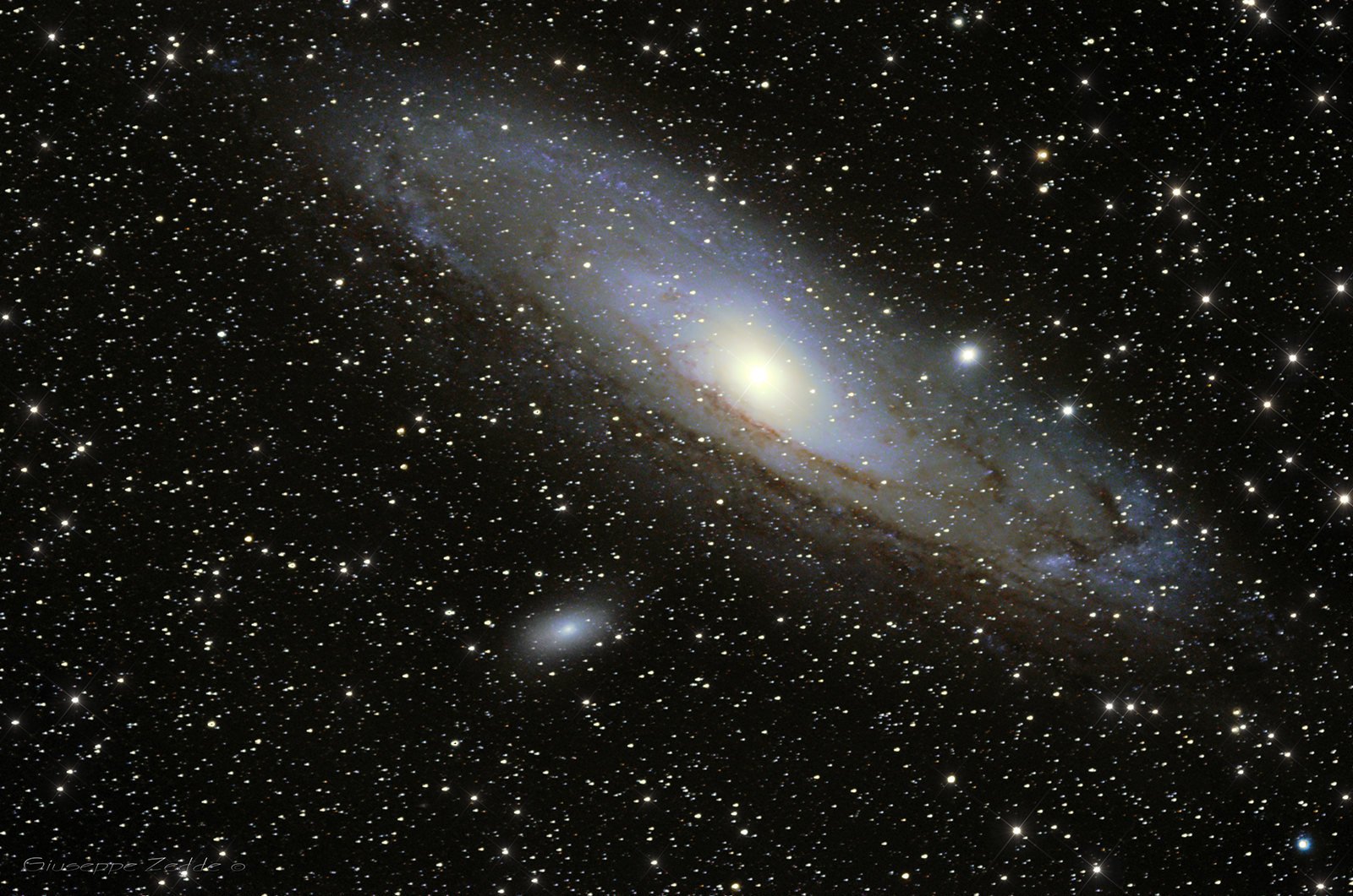 M31 reworked with PixInsight...