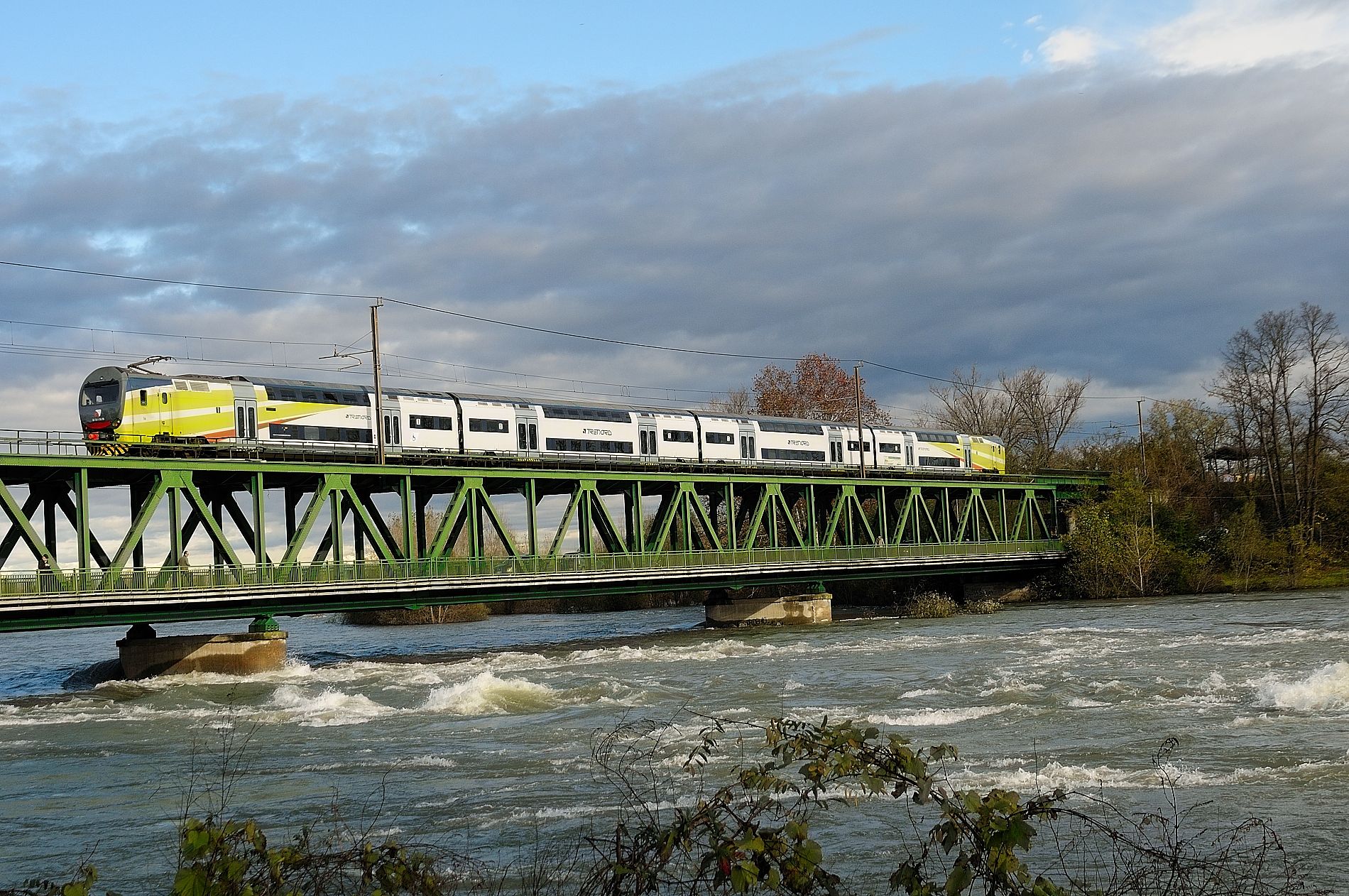 the train on the bridge...