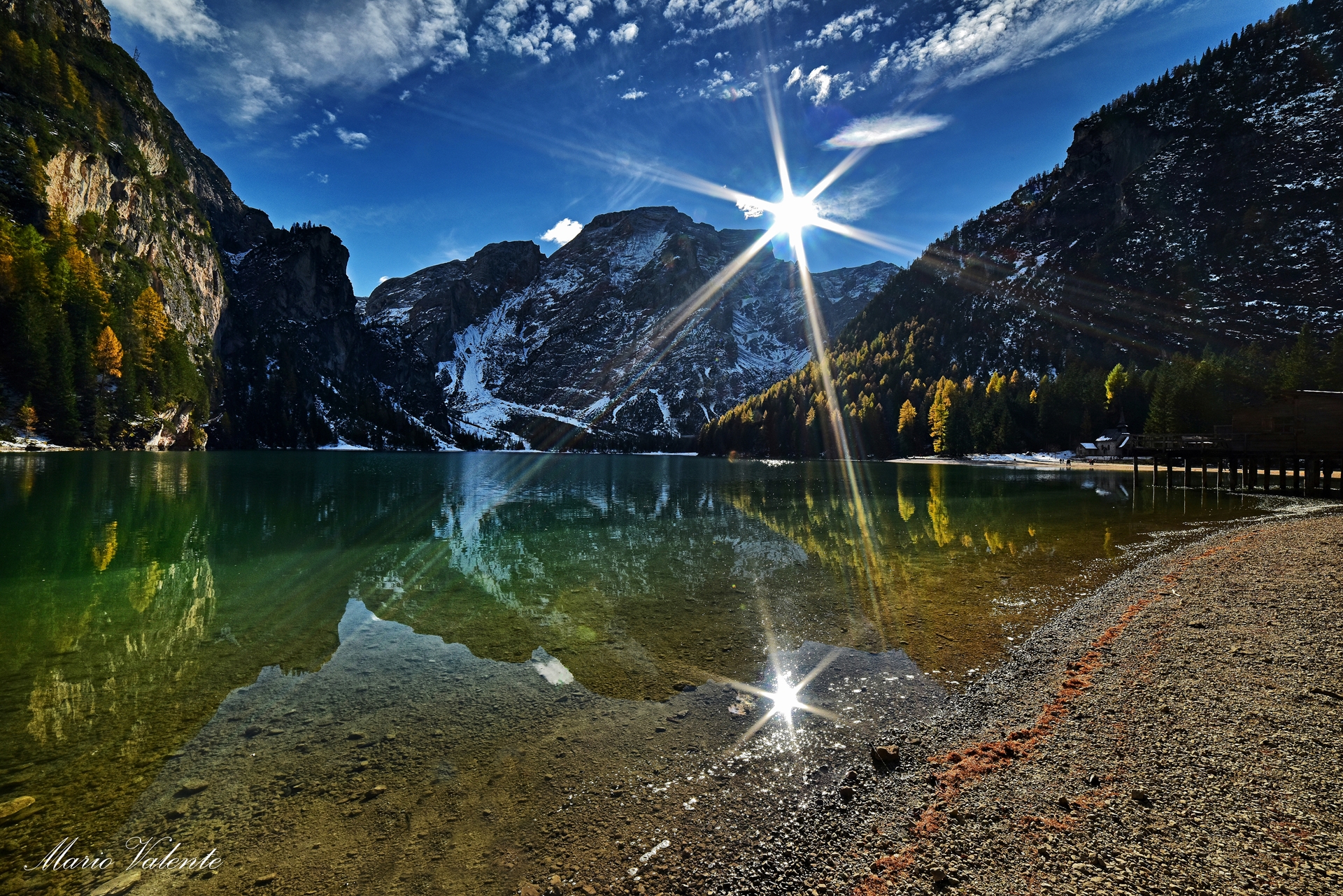 Raggi di sole nel cielo e nell'acqua...