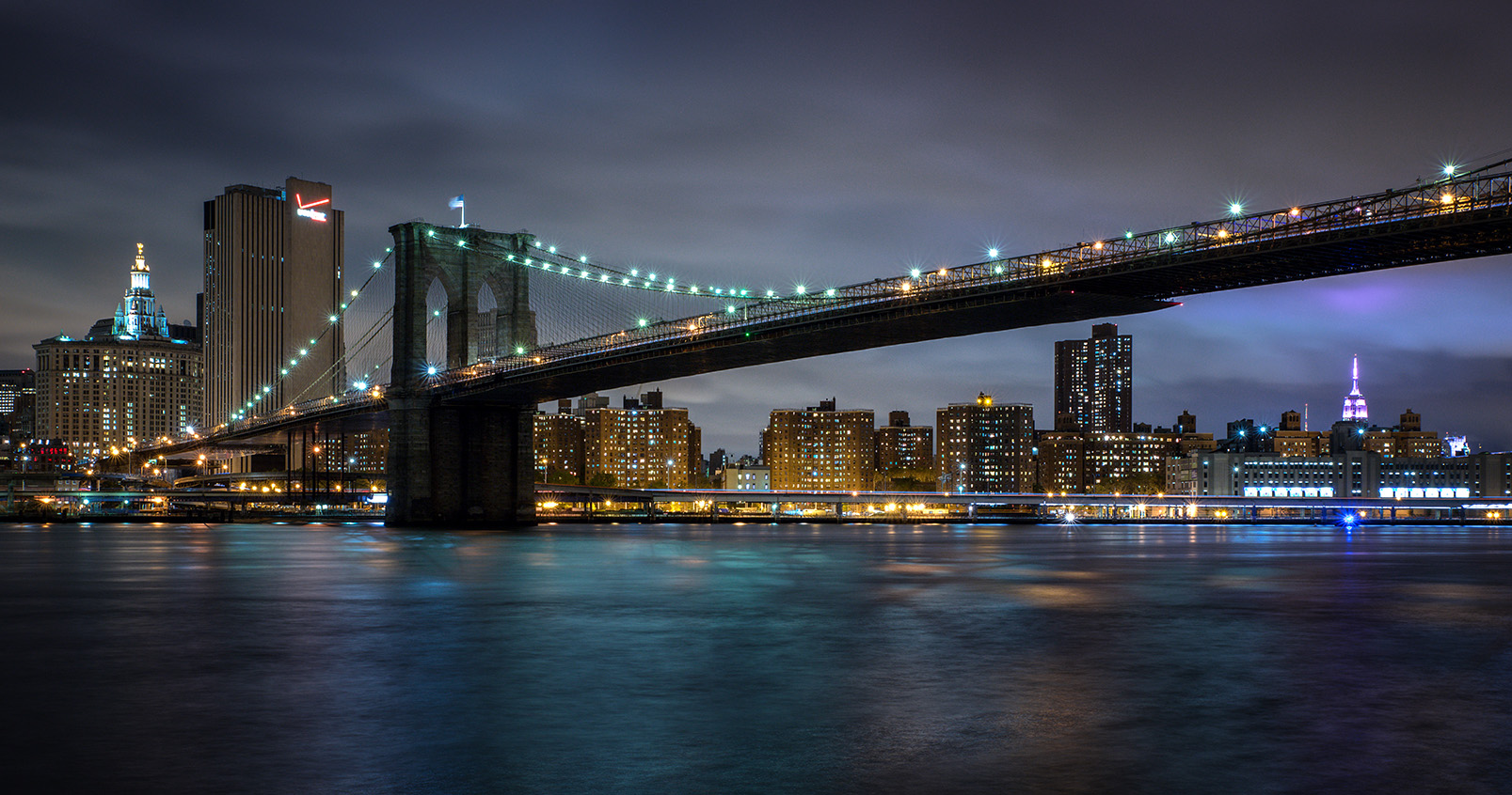 brooklyn bridge at night...