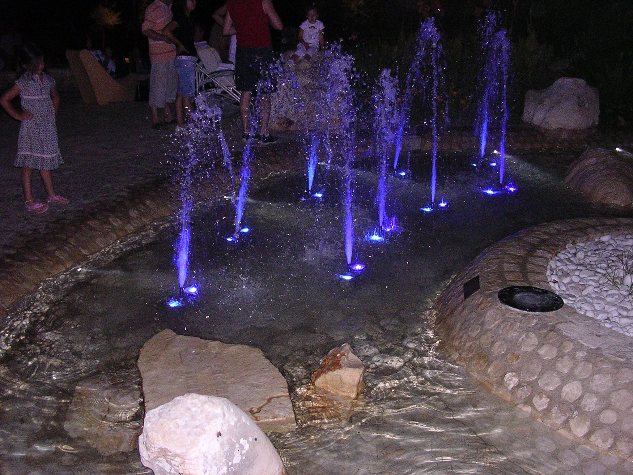 San Benedetto del Tronto: illuminated fountains....