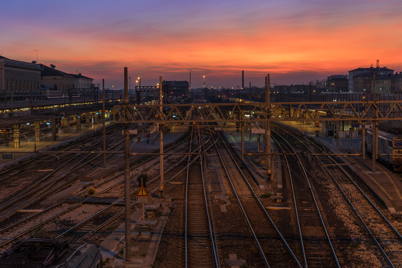 Sunset on the Station (Bologna)...