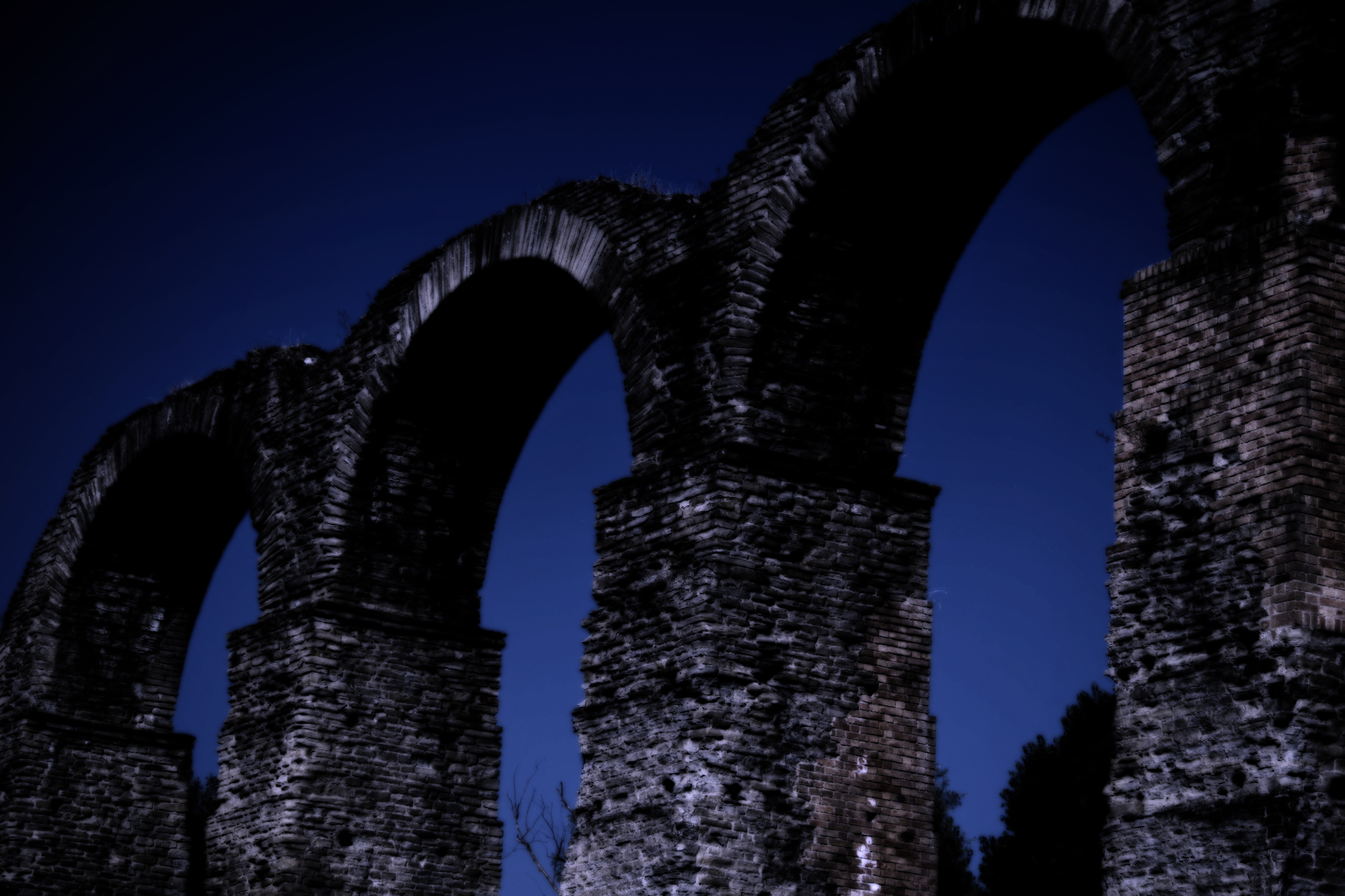 Roman arches blue hour...