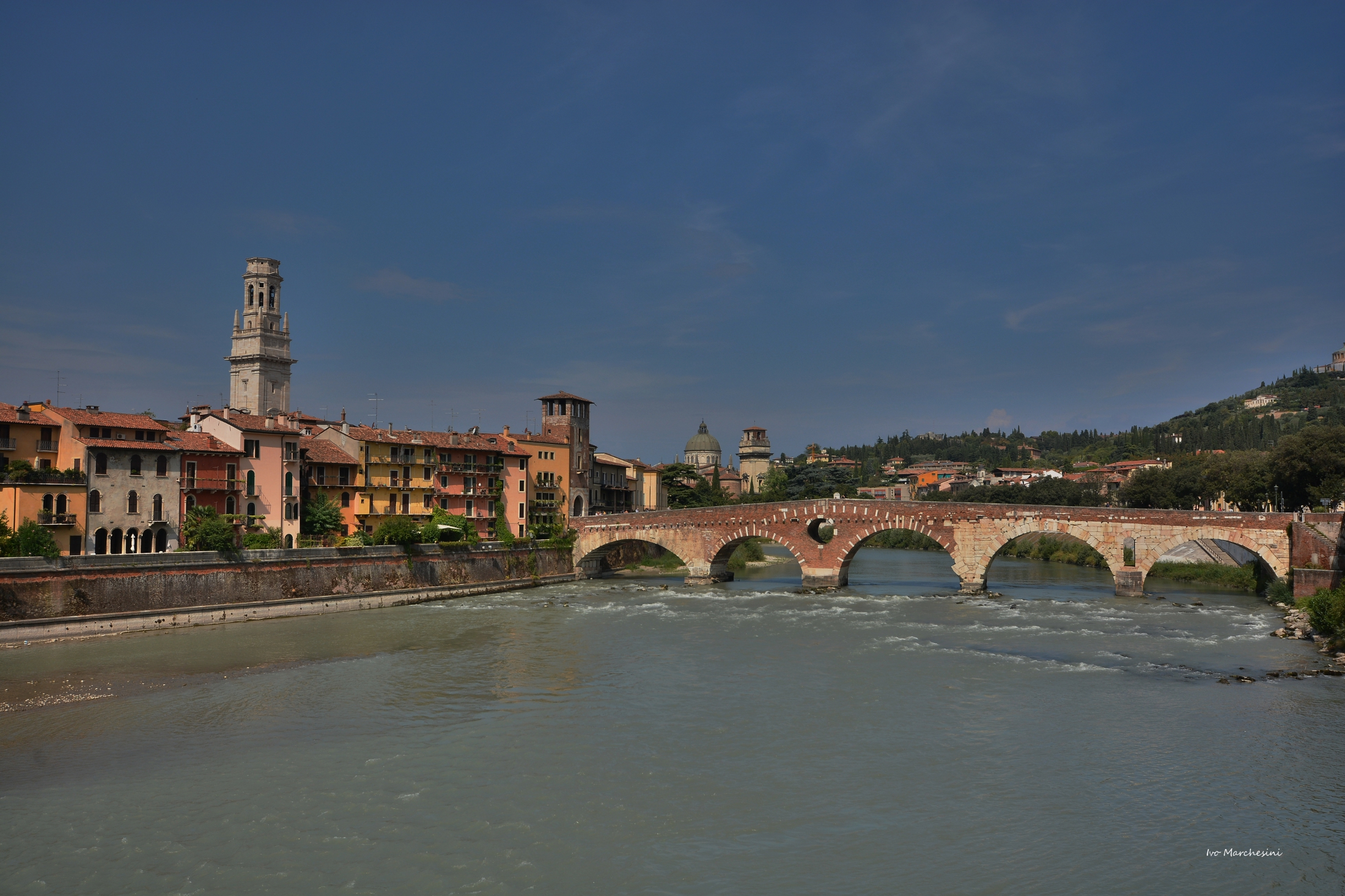 Ponte Pietra_Verona__...