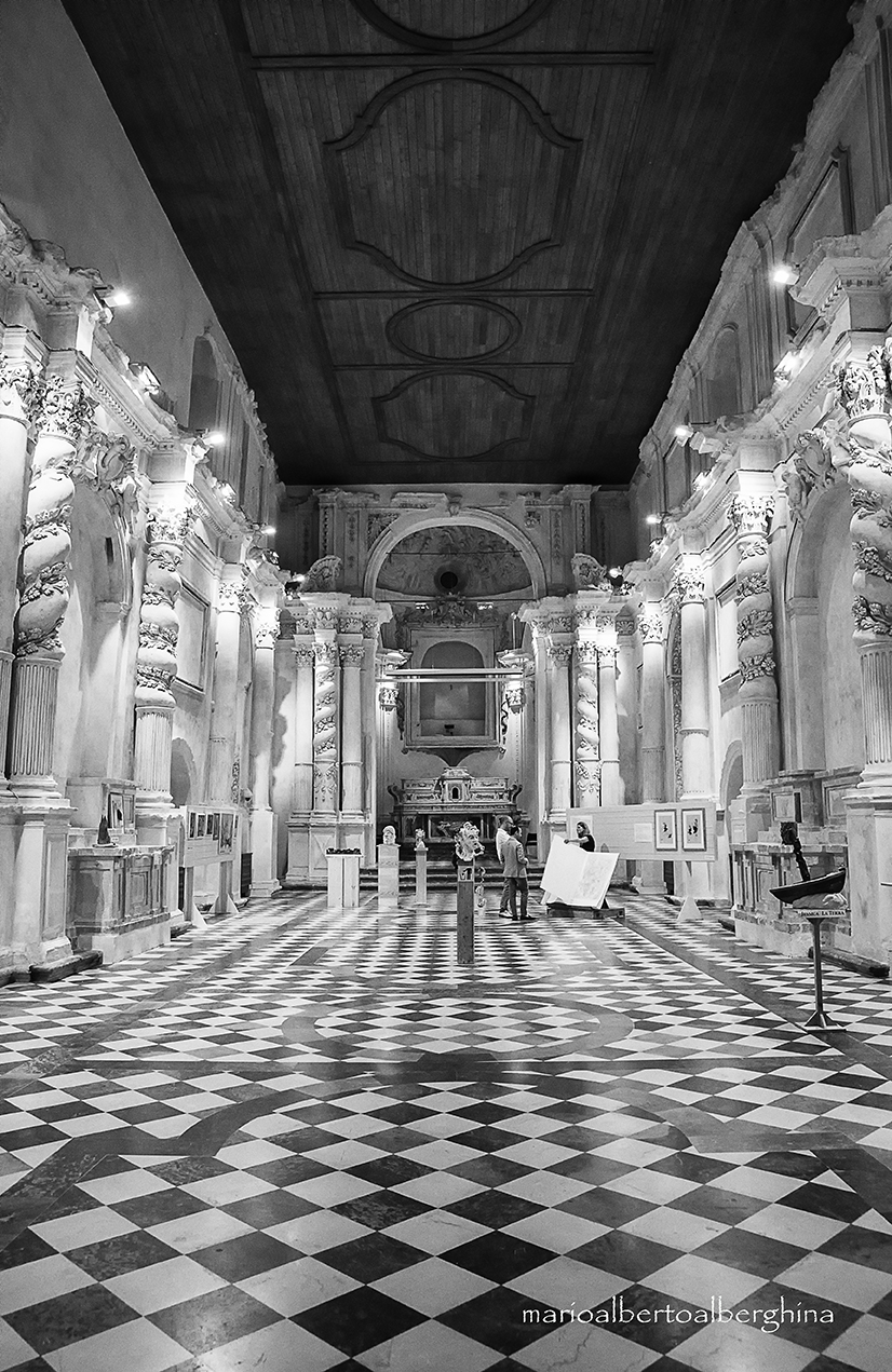 Ragusa, interior of the church of St. Vincent...