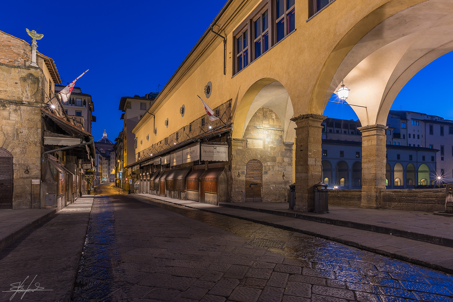 Sunrise on the Ponte Vecchio...