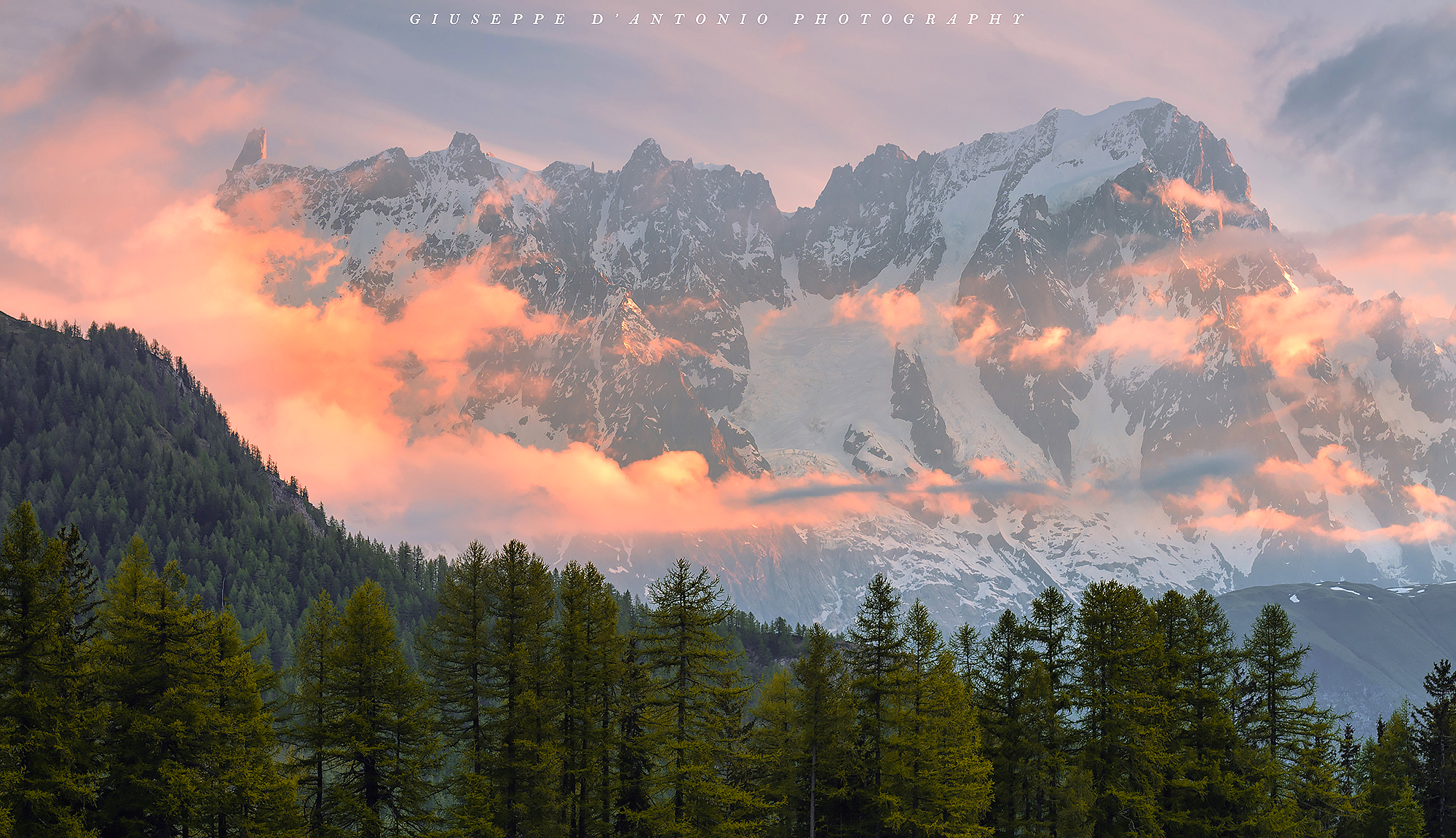 Les Alpes Sunrise...