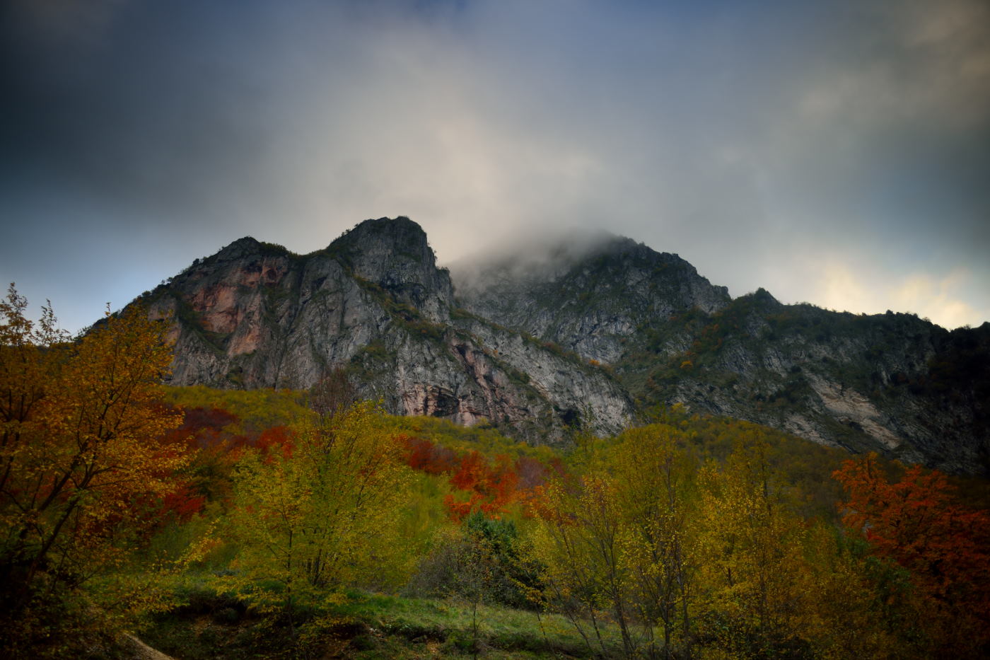 coloured mountain | JuzaPhoto