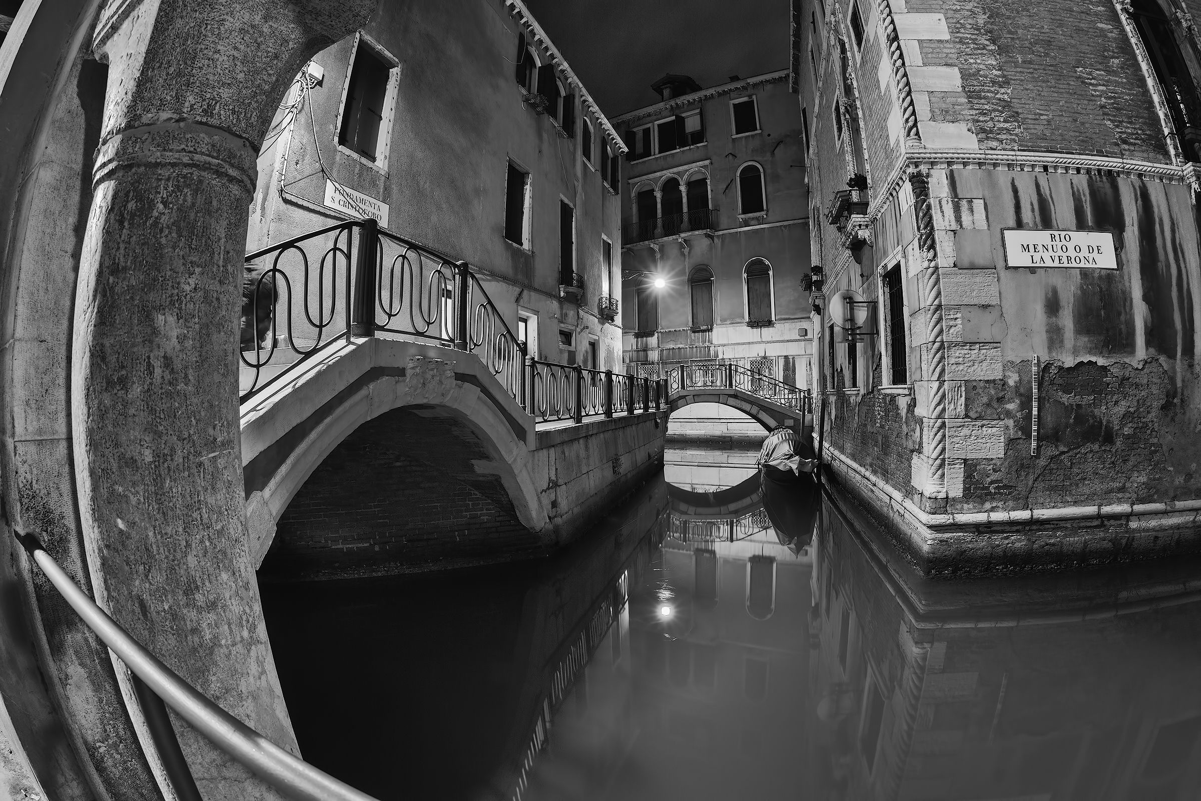 Magical Venice B / W...